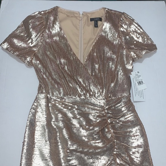 Aidan Mattox | Glitter V Neck Gold Sequin Dress - Picture 4 of 11